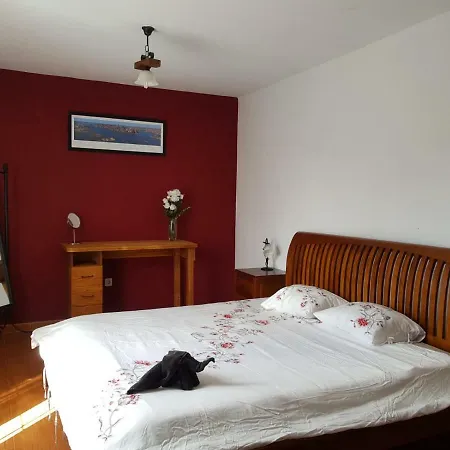 Las Malvas تيناجون